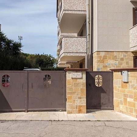 La Casa Dei Due Mari - Large Apartment With Parking Taranto Eksteriør bilde