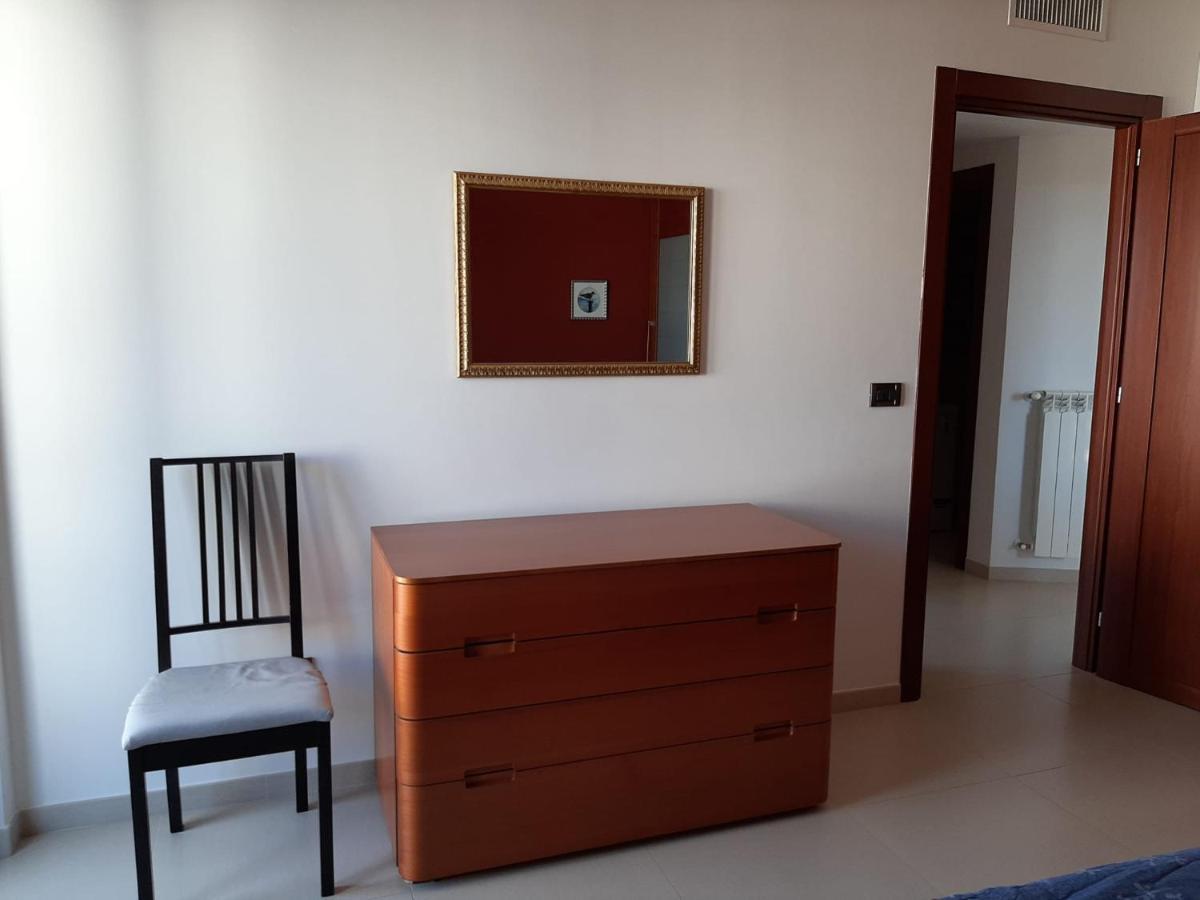 La Casa Dei Due Mari - Large Apartment With Parking Taranto Eksteriør bilde